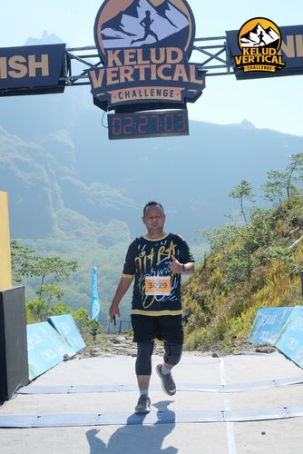 Race photo from Kelud Vertical Challenge 2024