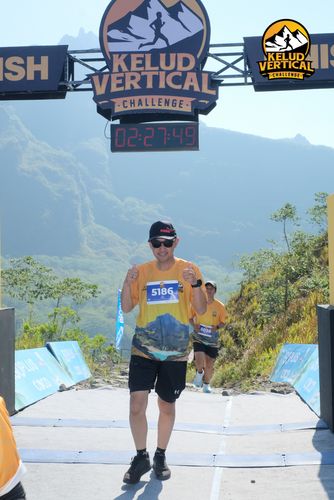 Race photo from Kelud Vertical Challenge 2024