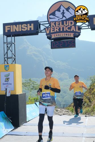 Race photo from Kelud Vertical Challenge 2024