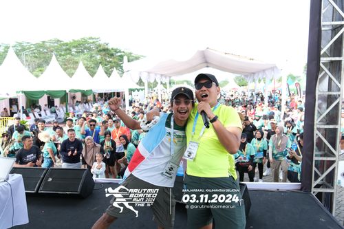 Race photo from Arutmin Borneo Run 2024
