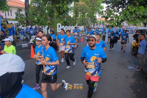 Race photo from Isoplus Run 2024 Surabaya