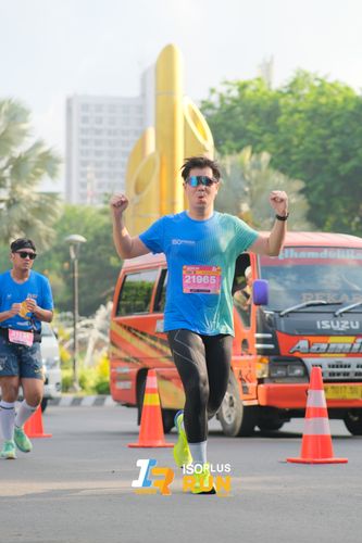 Race photo from Isoplus Run 2024 Surabaya