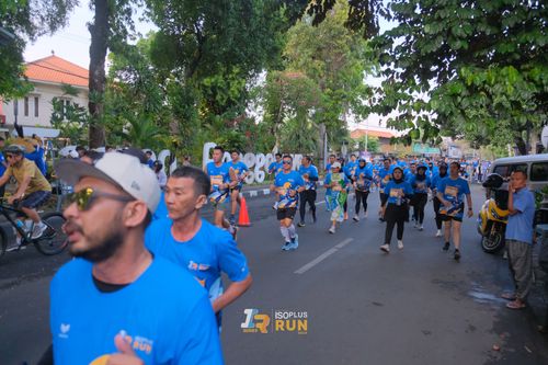 Race photo from Isoplus Run 2024 Surabaya