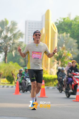 Race photo from Isoplus Run 2024 Surabaya