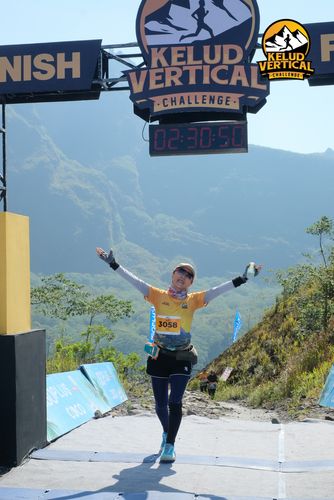 Race photo from Kelud Vertical Challenge 2024