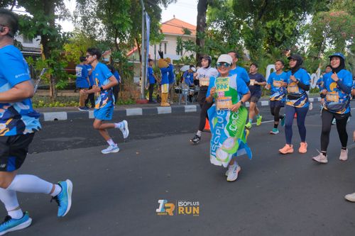 Race photo from Isoplus Run 2024 Surabaya