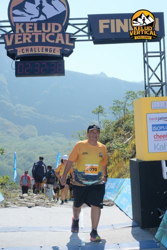 Race photo from Kelud Vertical Challenge 2024