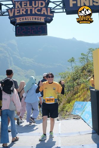 Race photo from Kelud Vertical Challenge 2024