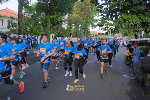 Race photo from Isoplus Run 2024 Surabaya
