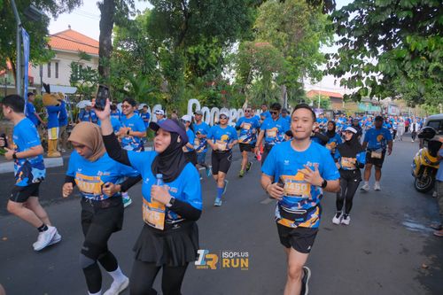 Race photo from Isoplus Run 2024 Surabaya