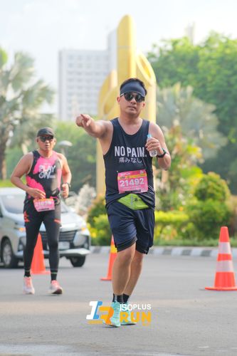 Race photo from Isoplus Run 2024 Surabaya