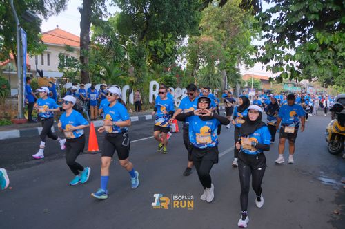 Race photo from Isoplus Run 2024 Surabaya