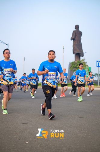 Race photo from ISOPlus Run 2024 Jakarta