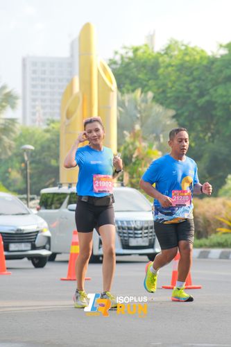 Race photo from Isoplus Run 2024 Surabaya