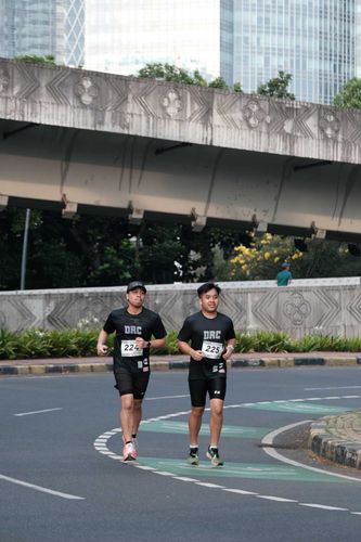 Race photo from Assurance Fun Run 2024