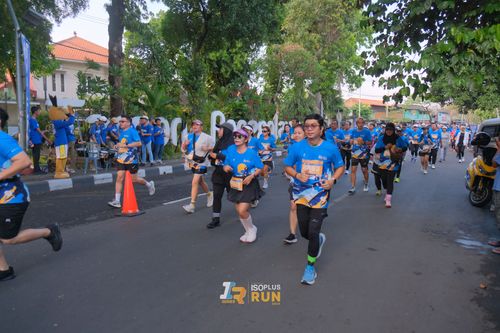 Race photo from Isoplus Run 2024 Surabaya