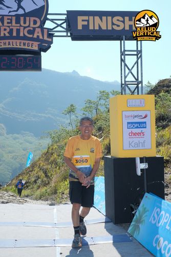 Race photo from Kelud Vertical Challenge 2024