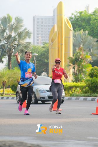 Race photo from Isoplus Run 2024 Surabaya