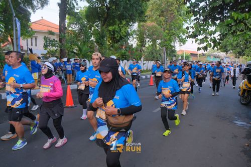 Race photo from Isoplus Run 2024 Surabaya