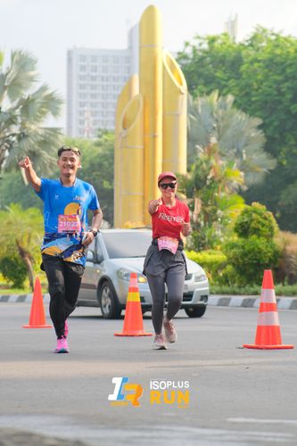 Race photo from Isoplus Run 2024 Surabaya