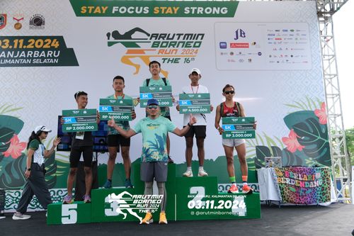 Race photo from Arutmin Borneo Run 2024