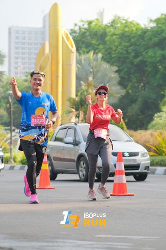 Race photo from Isoplus Run 2024 Surabaya