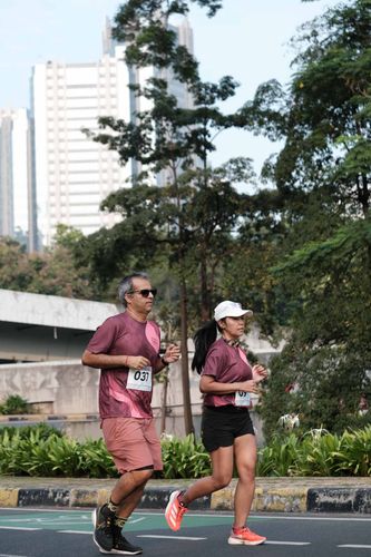 Race photo from Assurance Fun Run 2024