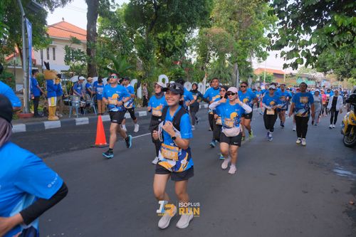 Race photo from Isoplus Run 2024 Surabaya