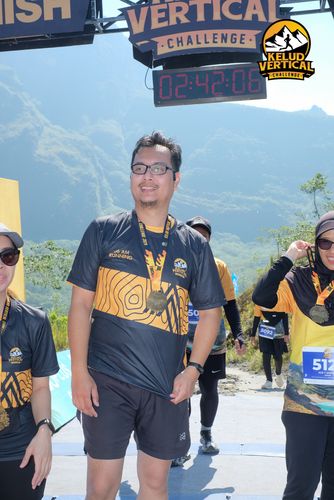 Race photo from Kelud Vertical Challenge 2024