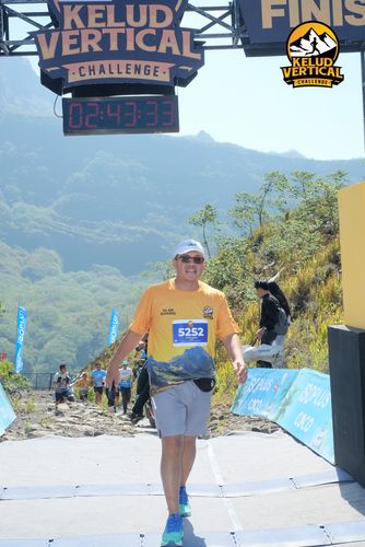 Race photo from Kelud Vertical Challenge 2024
