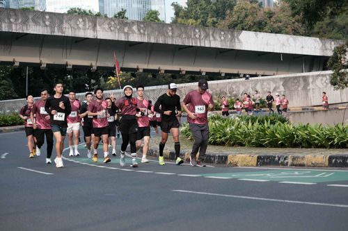 Race photo from Assurance Fun Run 2024