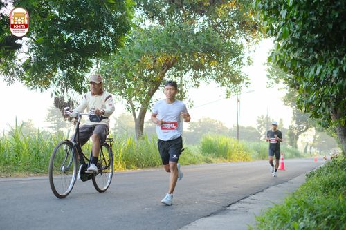 Race photo from Kediri Half Marathon 2024
