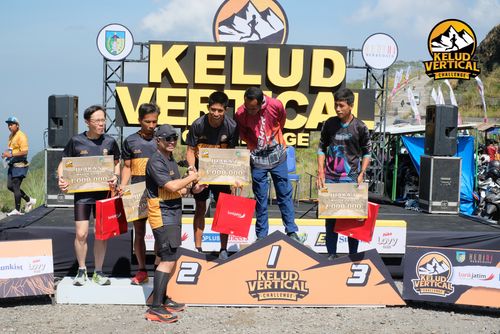 Race photo from Kelud Vertical Challenge 2024