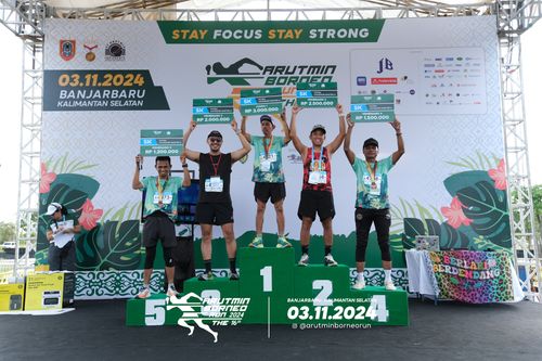 Race photo from Arutmin Borneo Run 2024