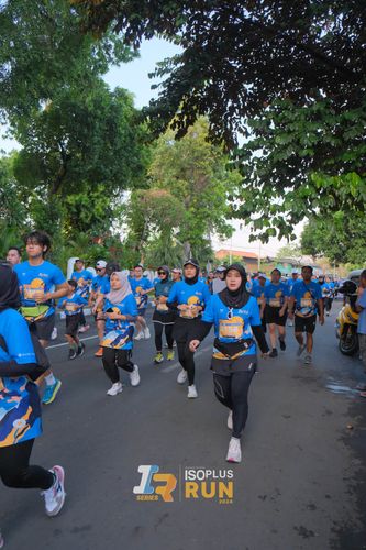Race photo from Isoplus Run 2024 Surabaya
