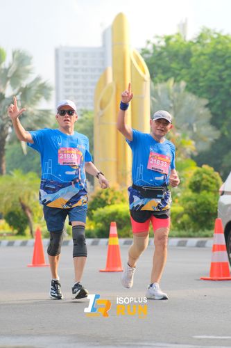 Race photo from Isoplus Run 2024 Surabaya