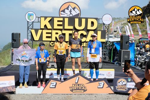 Race photo from Kelud Vertical Challenge 2024