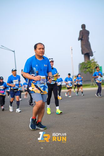 Race photo from ISOPlus Run 2024 Jakarta