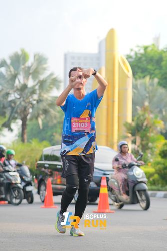 Race photo from Isoplus Run 2024 Surabaya