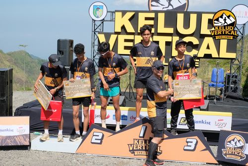 Race photo from Kelud Vertical Challenge 2024