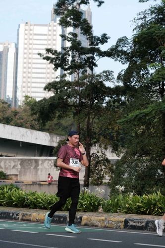 Race photo from Assurance Fun Run 2024