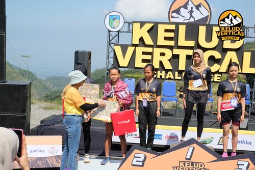 Race photo from Kelud Vertical Challenge 2024