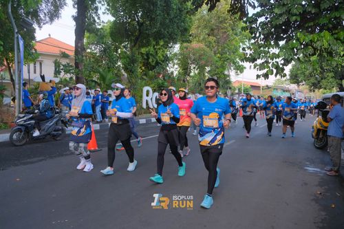 Race photo from Isoplus Run 2024 Surabaya