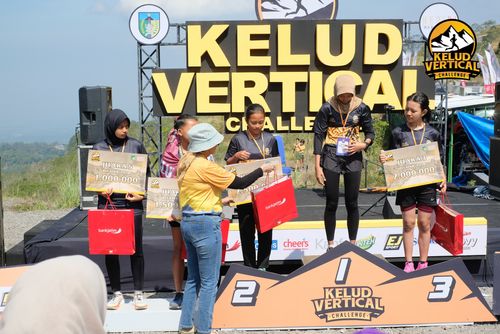 Race photo from Kelud Vertical Challenge 2024
