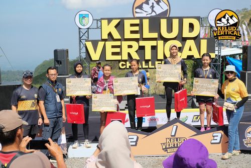 Race photo from Kelud Vertical Challenge 2024