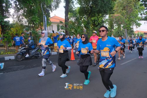 Race photo from Isoplus Run 2024 Surabaya