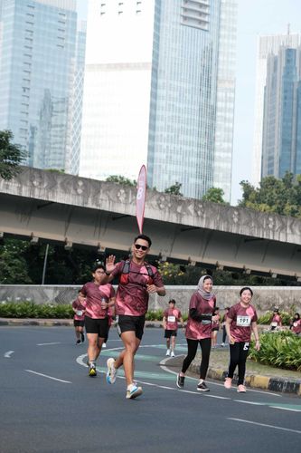 Race photo from Assurance Fun Run 2024