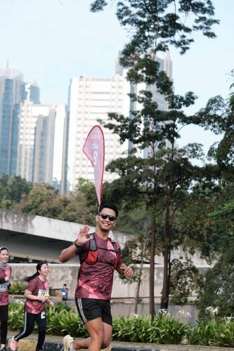 Race photo from Assurance Fun Run 2024