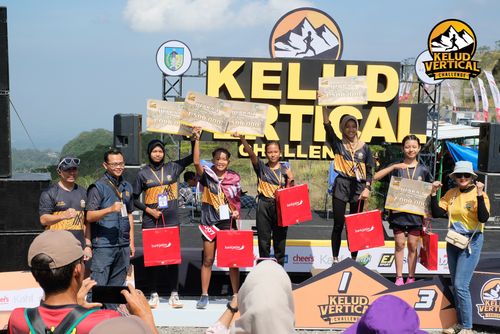 Race photo from Kelud Vertical Challenge 2024