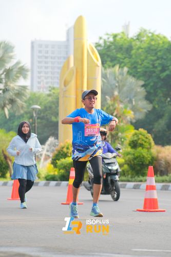 Race photo from Isoplus Run 2024 Surabaya